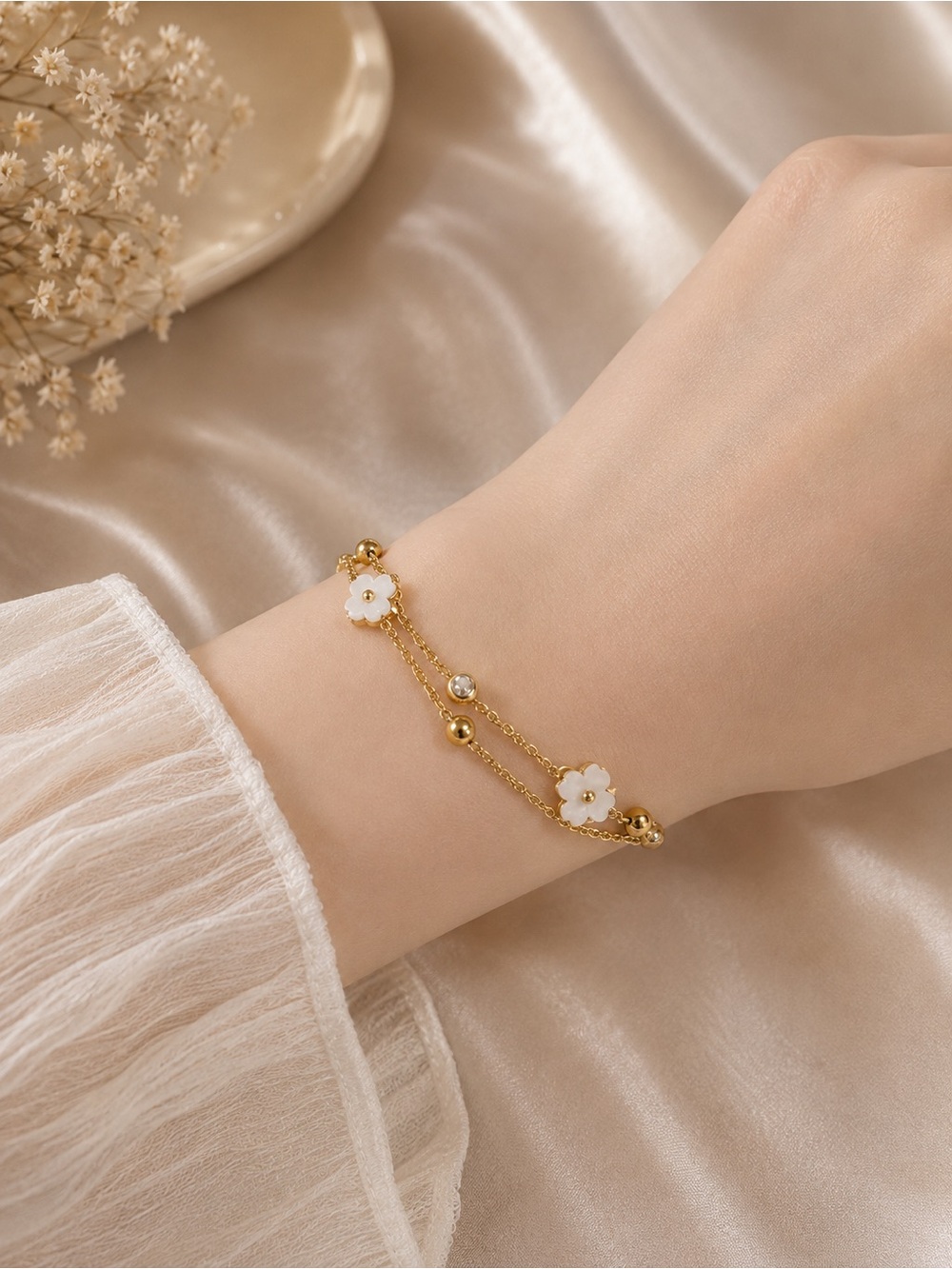 #181 18K Gold Plated Four-Leaf Flower & Natural Shell Stainless Steel Bracelet